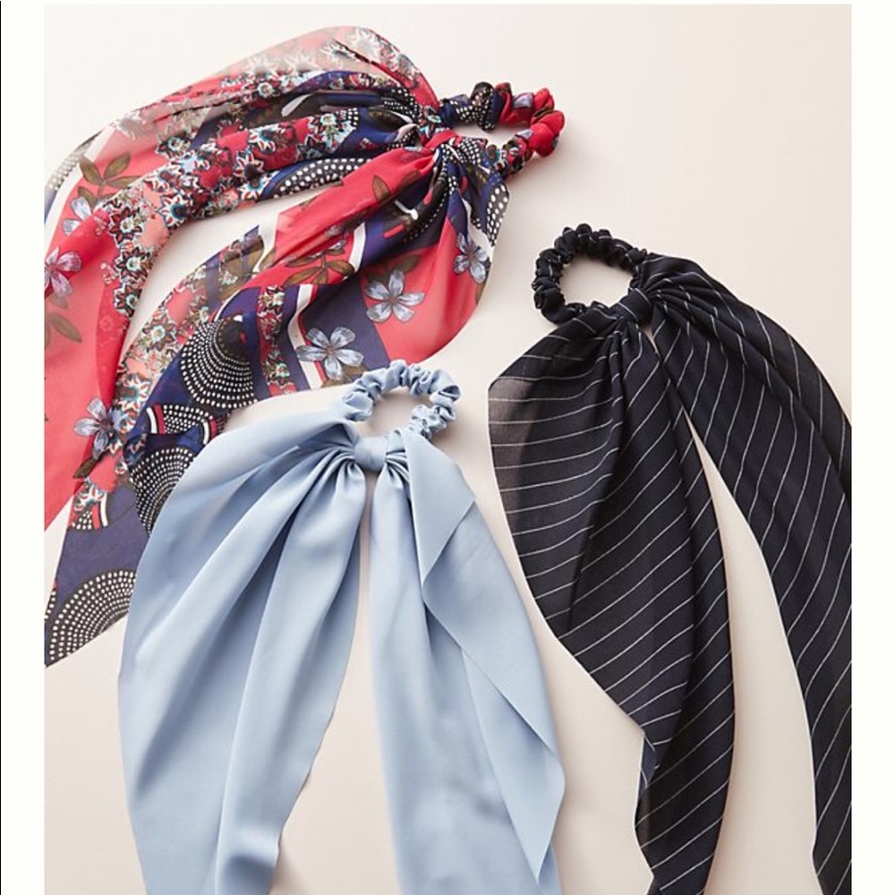 Blue Nantucket Bow-Tied Hair Tie